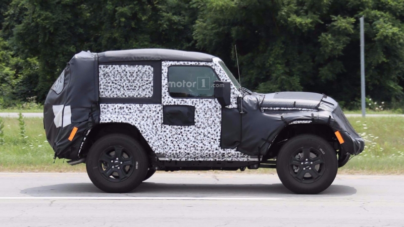 2018-jeep-wrangler-two-door-spy-photo.jpg