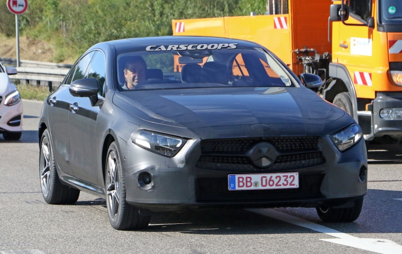 Mercedes-CLS-Light-Camo-1.jpg