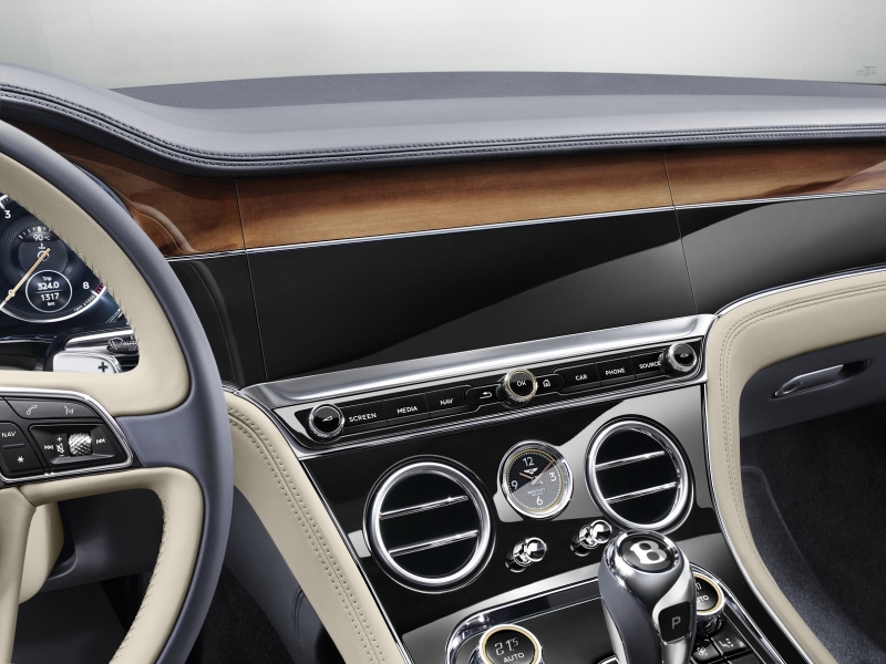 2018-Bentley-Continental-GT-16.jpg