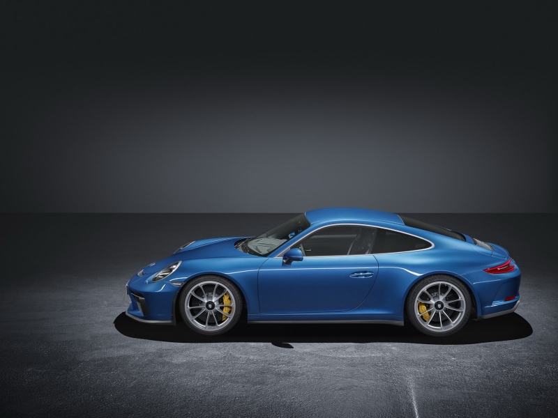 Porsche-911-GT33-TP-2.jpg