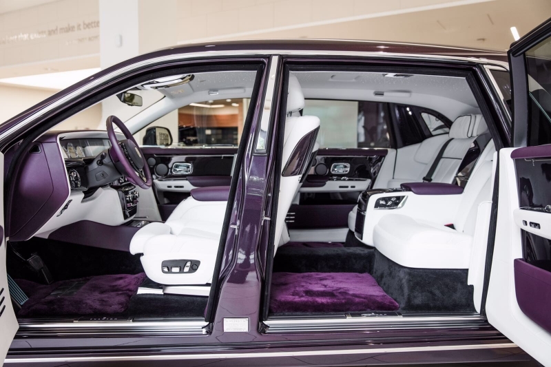 Rolls-Royce-Phantom-8.jpg