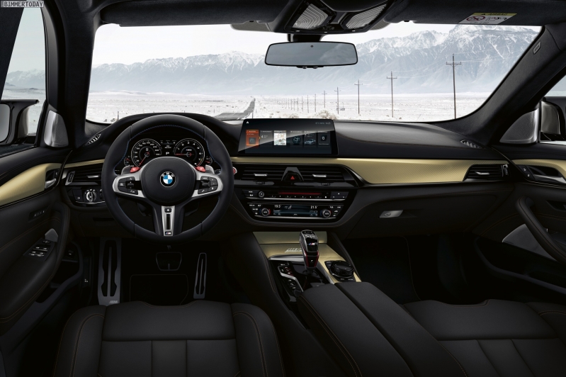 2019-BMW-M5-Edition-35-Jahre-Interieur-Aluminium-Carbonstruktur-Gold-06.jpg